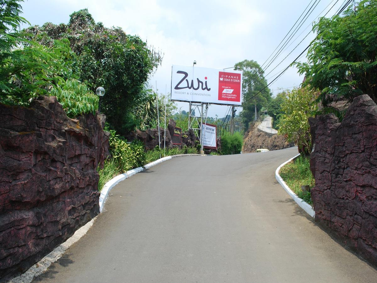 Zuri Resort Cipanas Puncak Esterno foto