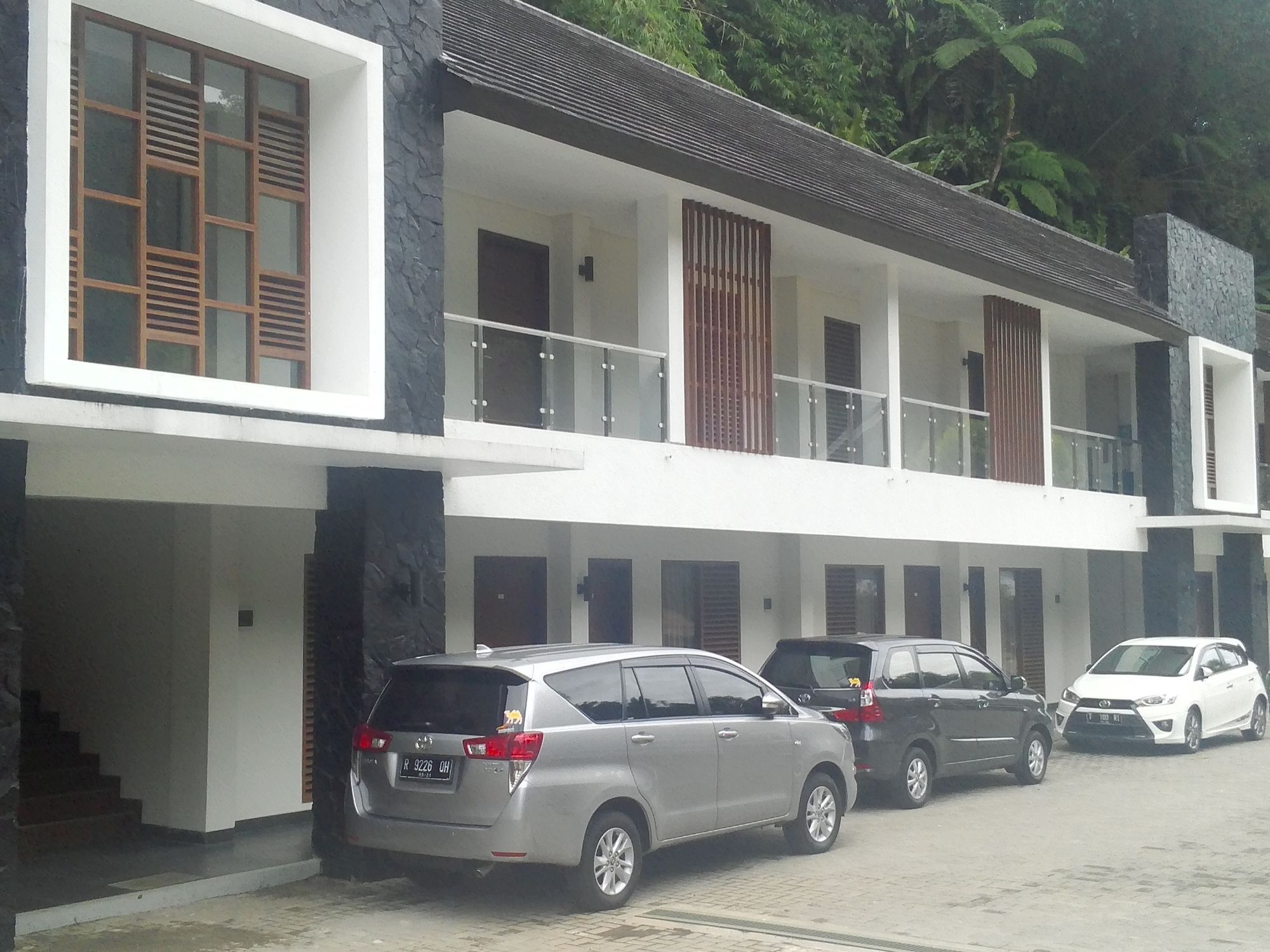 Zuri Resort Cipanas Puncak Esterno foto